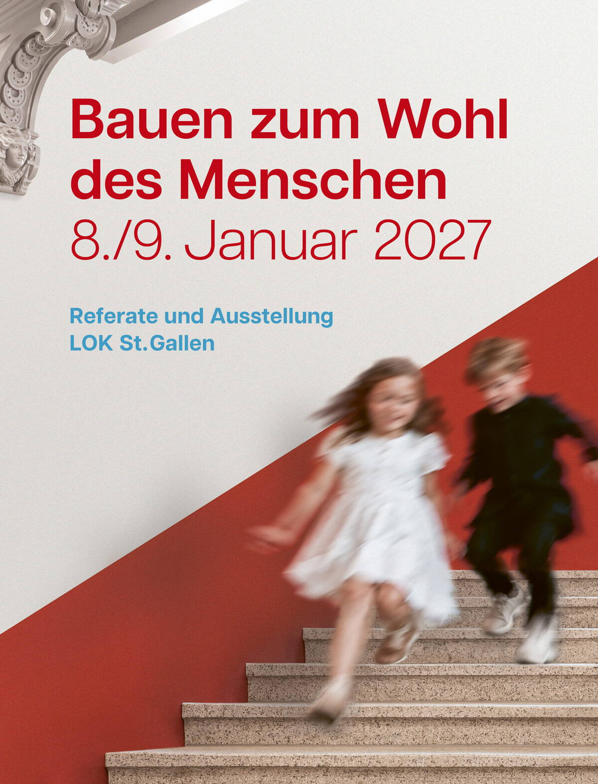 altbauweise_sga_eingang_altbau.jpg Eingangsbereich eines Altbaugebäudes mit Sicht auf die alte Holztüre.